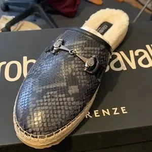 These have been soldRoberto Cavalli backless slippers ROYAL, SLIPPERS in Gold | Roberto Cavalli® main image 3